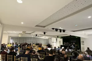 Η Έκτακτη Συνέλευση της ΑΕΛ (φώτος)