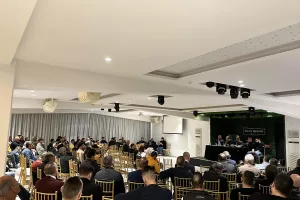 Η Έκτακτη Συνέλευση της ΑΕΛ (φώτος)