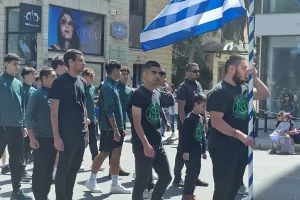 ΠΑΝΤΑ ΕΔΩ...