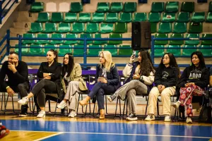 Εύκολα στον τελικό η ΑΕΚ 