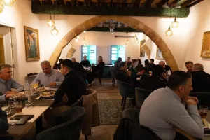 Ο Ολυμπιακός για το... δείπνο (φώτος)