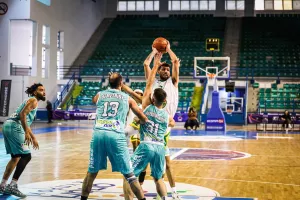 Εύκολα στον τελικό η ΑΕΚ 