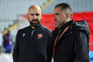 Από Χαραλάμπους, σε Χαραλάμπους
