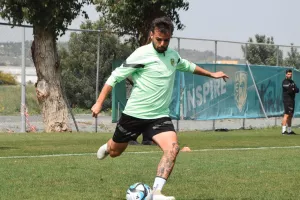 ΕΙΚΟΝΕΣ από την προπόνηση 