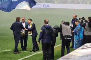 Η βράβευση στον Ασλανίδη και Αλμέιδα (φώτος Kerkida)