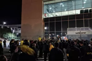Βίντεο kerkida/Πανικός... στο αεροδρόμιο για την ΑΕΚ