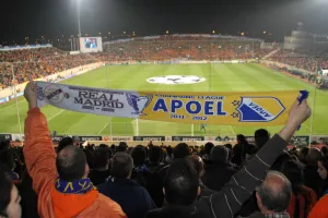 Οργανωμένοι ΑΠΟΕΛ για Ρεάλ-Μουρίνιο