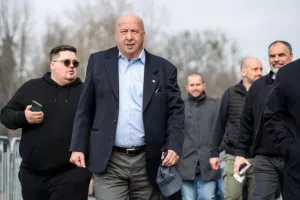 Αλλαγή σελίδας... Νέος πρόεδρος ο Βέλιμιρ Ζάετς