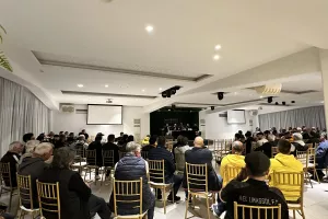 "Να μην ξεχνάμε" (ΑΕΛ)