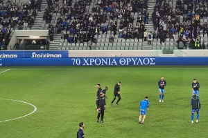 Βίντεο στη γιγαντοοθόνη και "70 χρόνια Θρύλος" (φώτος Kerkida)