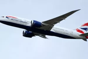 Αεροπλάνο της British Airways σε πτήση Αθήνα-Λονδίνο πέρασε ξυστά από drone