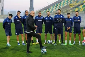 Νοκ άουτ ο Κάστανος, κλήση για Χρυσοστόμου (Φώτος)