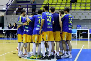 Άνετη νίκη ΑΠΟΕΛ επί της ΑΕΛ 