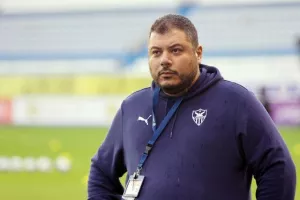 Ανόρθωση-ΑΕΚ: Μια ανάσα από την κορυφή με γκολάρα Τόνγκια!