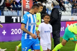 Ανόρθωση-ΑΕΚ: Μια ανάσα από την κορυφή με γκολάρα Τόνγκια!