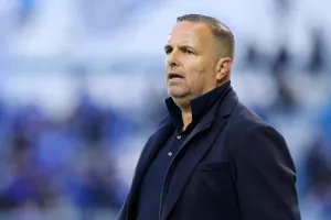 Ανόρθωση-ΑΕΚ: Μια ανάσα από την κορυφή με γκολάρα Τόνγκια!