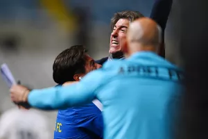 (ΒΙΝΤΕΟ Kerkida) ΑΠΟΕΛίστικη.. έκρηξη με το σφύριγμα της λήξης- Οι αντιδράσεις του Σα Πίντο