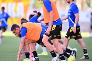 ΑΕΚ - ΑΠΟΕΛ: Φοβερή γαλαζοκίτρινη ανατροπή και... άλμα τίτλου! (Φώτος)