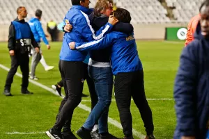 (ΒΙΝΤΕΟ Kerkida) ΑΠΟΕΛίστικη.. έκρηξη με το σφύριγμα της λήξης- Οι αντιδράσεις του Σα Πίντο