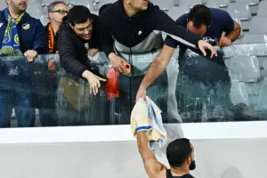 Άρης-ΑΠΟΕΛ: Με Γκομίς και Μαγιαμπέλα έκλεισε η… "ψαλίδα" στους 3 βαθμούς
