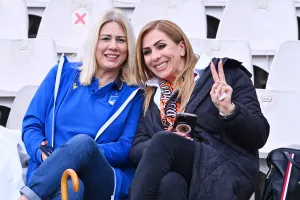 Ο κόσμος του ΑΠΟΕΛ στο ΓΣΠ (φωτορεπορτάζ)