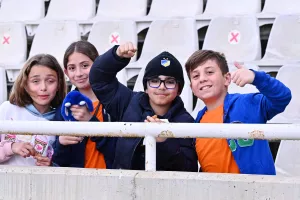 Ο κόσμος του ΑΠΟΕΛ στο ΓΣΠ (φωτορεπορτάζ)