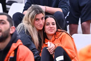 Ο κόσμος του ΑΠΟΕΛ στο ΓΣΠ (φωτορεπορτάζ)