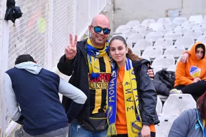Ο κόσμος του ΑΠΟΕΛ στο ΓΣΠ (φωτορεπορτάζ)