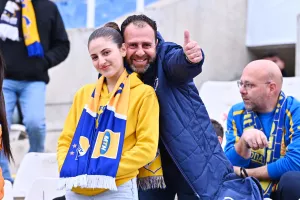 Ο κόσμος του ΑΠΟΕΛ στο ΓΣΠ (φωτορεπορτάζ)