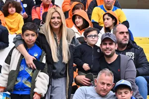 Ο κόσμος του ΑΠΟΕΛ στο ΓΣΠ (φωτορεπορτάζ)