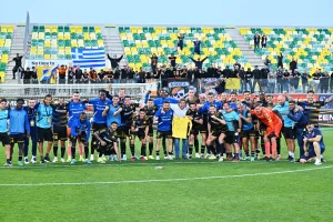 ΑΠΟΕΛ... για Κρέσπο/ "Αφιερωμένη στον αρχηγό μας"!