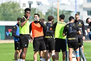 Πίσω στην δουλειά, μπροστά στην ουσία 