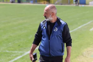 Λακατάμια FC - ΑΕΖ Χρυσομηλιά (Φωτορεπορτάζ)