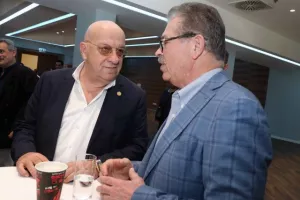 Ιστορική μέρα για το ΑΠΟΕΛ- Η παρουσίαση για το ιδιόκτητο γήπεδο / "Θα είναι στολίδι" (ΒΙΝΤΕΟ/ΦΩΤΟΣ)