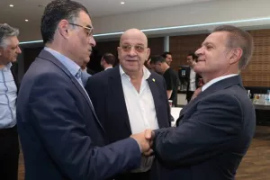 Ιστορική μέρα για το ΑΠΟΕΛ- Η παρουσίαση για το ιδιόκτητο γήπεδο / "Θα είναι στολίδι" (ΒΙΝΤΕΟ/ΦΩΤΟΣ)