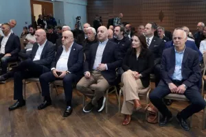 Ιστορική μέρα για το ΑΠΟΕΛ- Η παρουσίαση για το ιδιόκτητο γήπεδο / "Θα είναι στολίδι" (ΒΙΝΤΕΟ/ΦΩΤΟΣ)