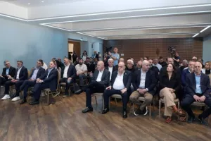 Ιστορική μέρα για το ΑΠΟΕΛ- Η παρουσίαση για το ιδιόκτητο γήπεδο / "Θα είναι στολίδι" (ΒΙΝΤΕΟ/ΦΩΤΟΣ)