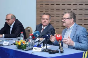 Ιστορική μέρα για το ΑΠΟΕΛ- Η παρουσίαση για το ιδιόκτητο γήπεδο / "Θα είναι στολίδι" (ΒΙΝΤΕΟ/ΦΩΤΟΣ)