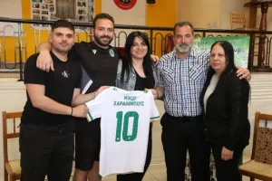 Ομόνοια και ΕΑΣ τίμησαν Νίκο Χαραλάμπους (φώτος)