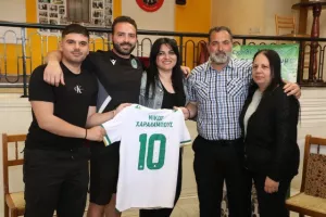 Ομόνοια και ΕΑΣ τίμησαν Νίκο Χαραλάμπους (φώτος)
