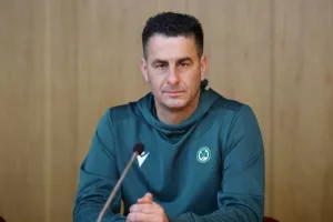 Ομονοιάτικο κάλεσμα για την φιέστα/"Αυτή η ομάδα αξίζει το χειροκρότημα του κόσμου"