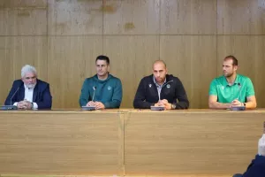 Ομονοιάτικο κάλεσμα για την φιέστα/"Αυτή η ομάδα αξίζει το χειροκρότημα του κόσμου"