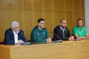 Ομονοιάτικο κάλεσμα για την φιέστα/"Αυτή η ομάδα αξίζει το χειροκρότημα του κόσμου"