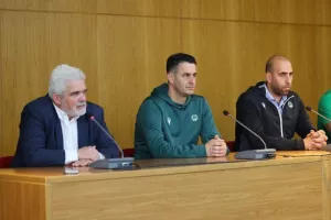 Ομονοιάτικο κάλεσμα για την φιέστα/"Αυτή η ομάδα αξίζει το χειροκρότημα του κόσμου"