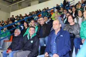 Γιορτινή ατμόσφαιρα από τους Ομονοιάτες!