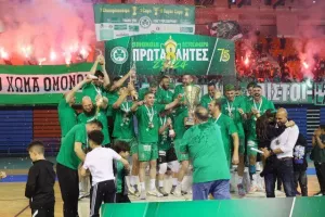 (ΒΙΝΤΕΟ/φώτος Kerkida) Το... σήκωσε η Ομόνοια!