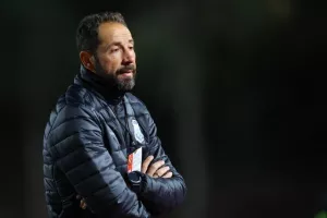 Καρμιώτισσα-Απόλλων: "Χ"ωρίς... θέαμα (φώτος)