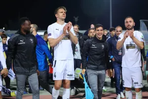 Τρελά πανηγύρια μετά τη νίκη με... κύπελλο! (Βίντεο Kerkida/Φώτος)