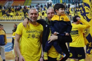 ΕΤΣΙ... το σήκωσε η ΑΕΛ! (Πανηγυρικό φωτορεπορτάζ)