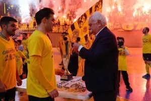 ΕΤΣΙ... το σήκωσε η ΑΕΛ! (Πανηγυρικό φωτορεπορτάζ)